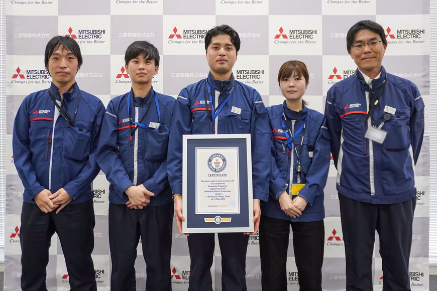 Mitsubishi Electric consigue el récord Guinness por el robot más rápido en resolver un cubo Rubik